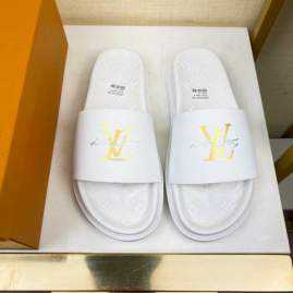 Picture of Louis Vuitton Slippers _SKULVsz38-44hnh03651001